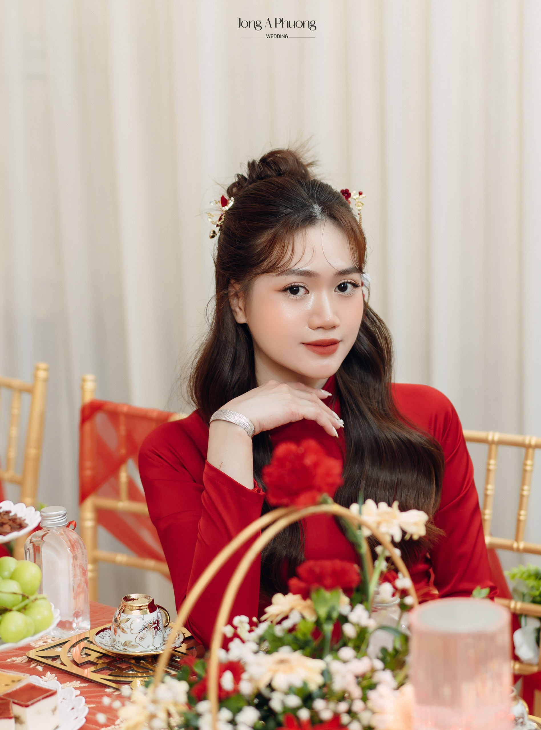 trang-diem-co-dau-mac-ao-dai-xu-huong-2025