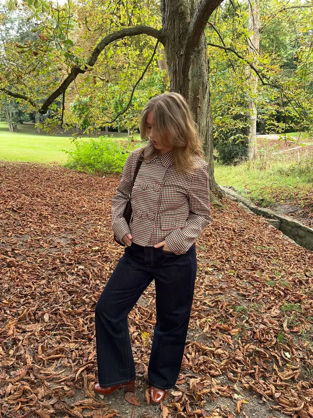 &Aacute;o kho&aacute;c kẻ caro