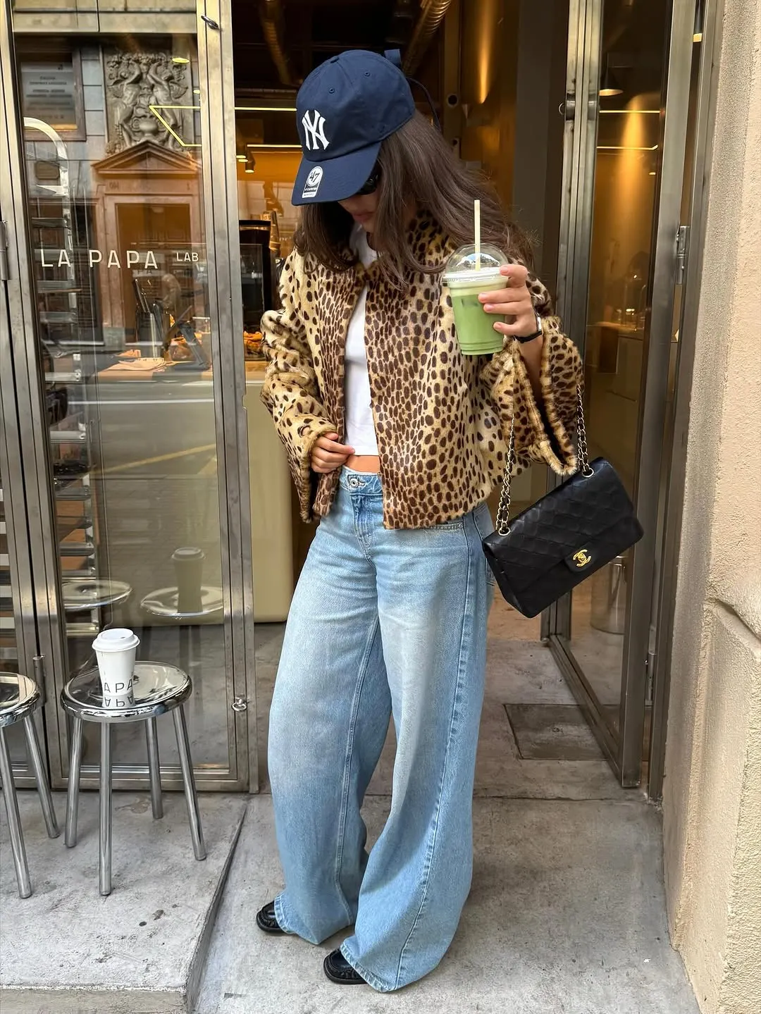 &Aacute;o kho&aacute;c da b&aacute;o