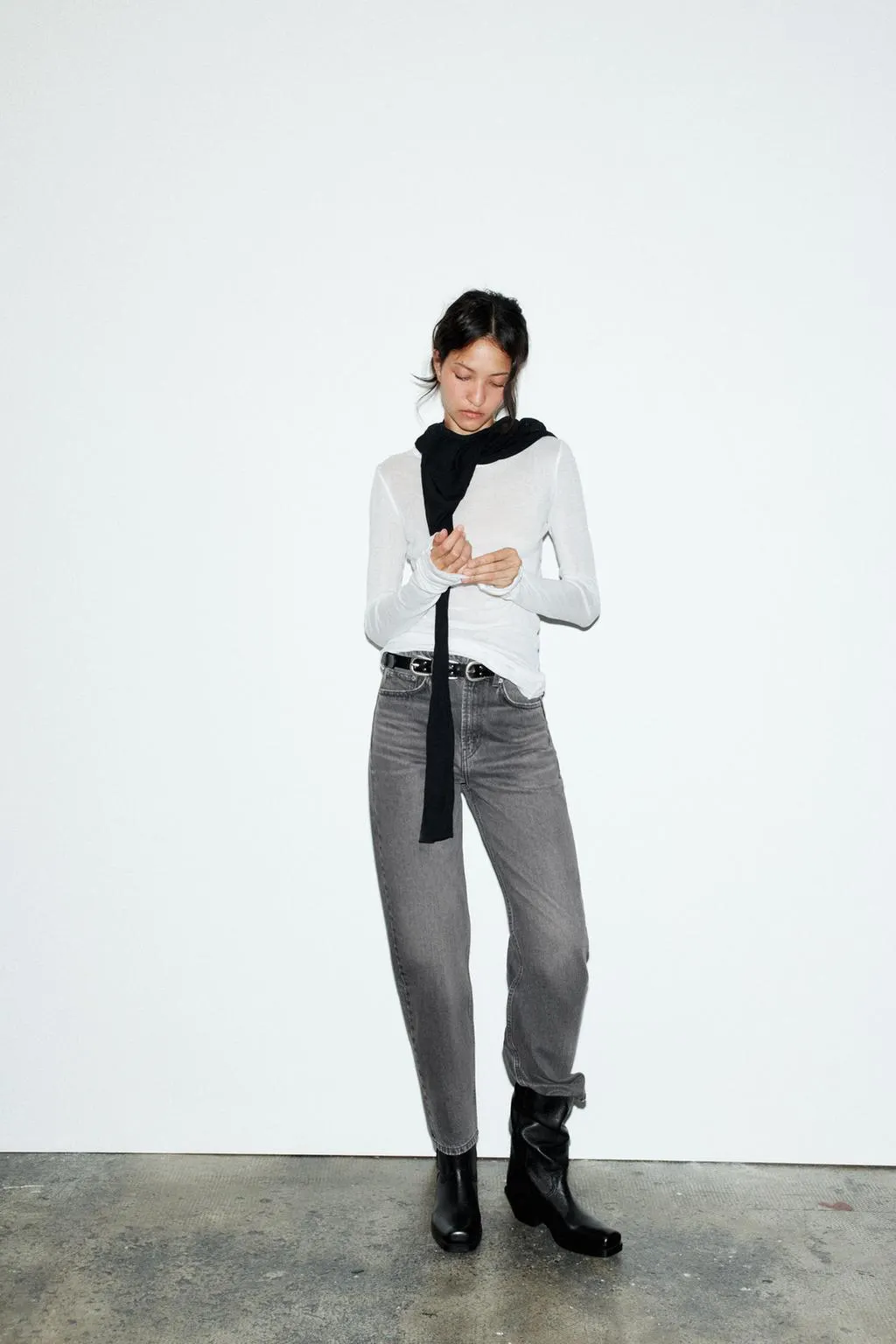 Mom jeasn x bốt da 