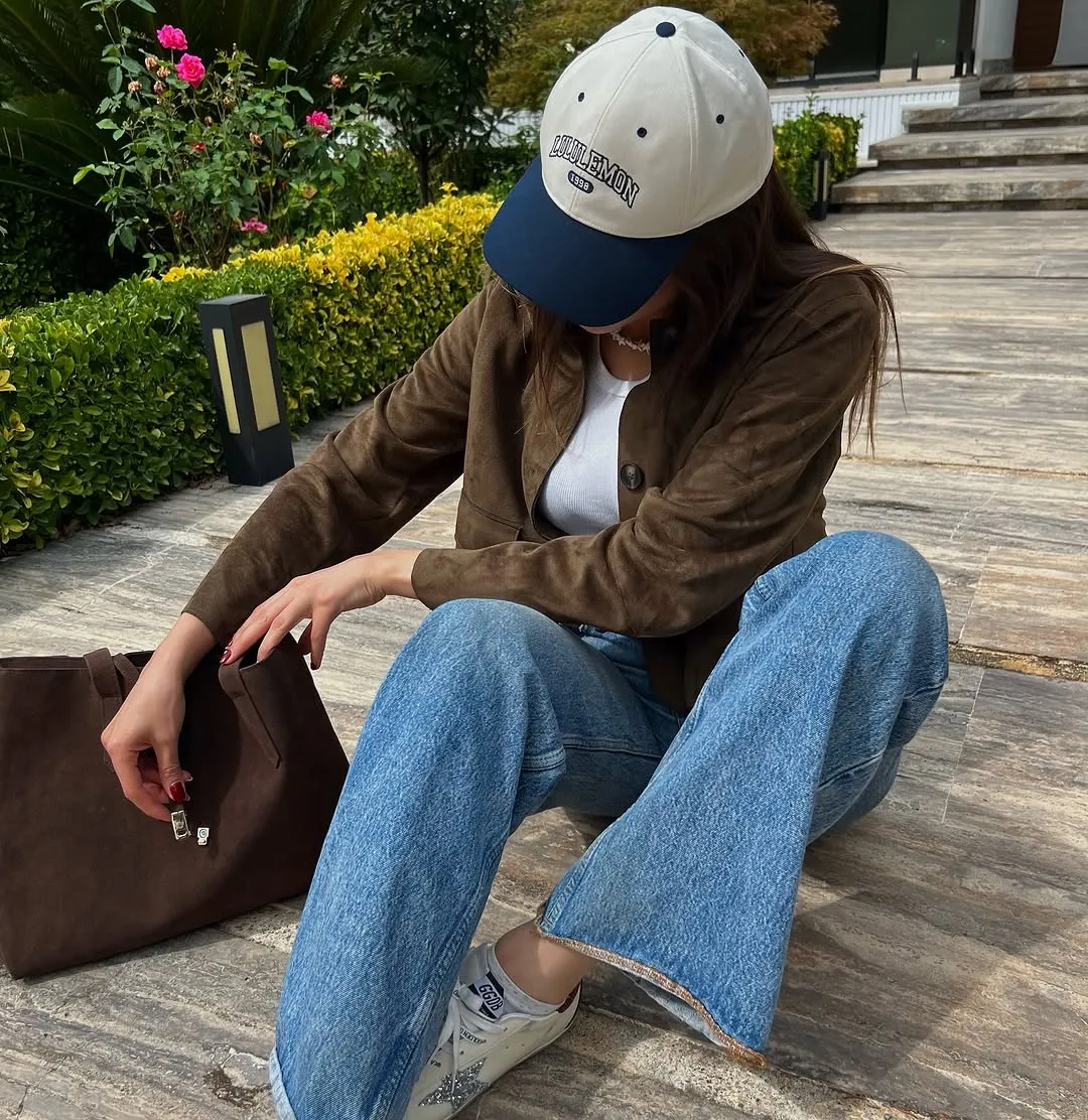 Mom Jeans kết hợp retro