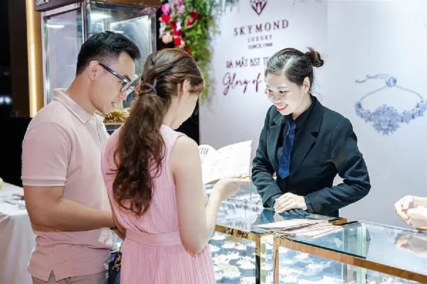 Skymond ra mắt BST Nhẫn Cưới Seal of love - Dấu ấn tình yêu tại khách sạn Sheraton