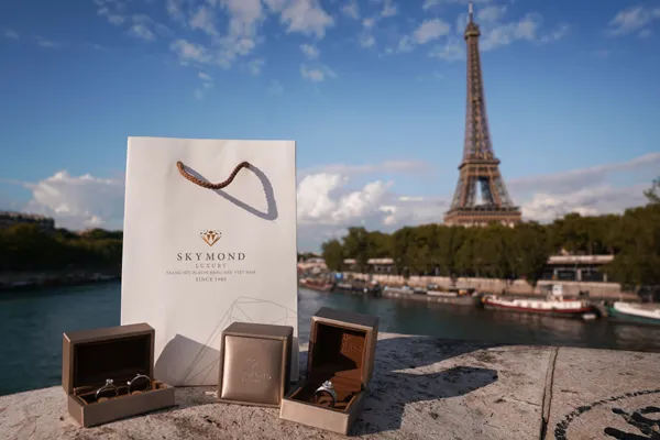 Nên mua nhẫn cưới kim cương tự nhiên hay không?