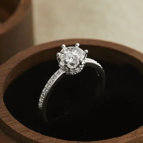 NHỮNG MẪU NHẪN CẦU HÔN MỚI NHẤT KHIẾN NÀNG MÊ ĐẮM